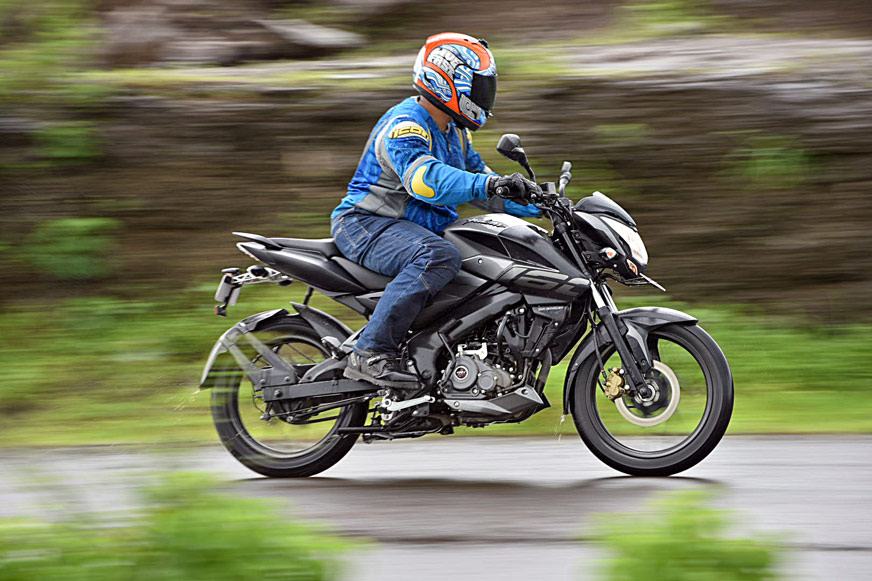 bajaj pulsar ns160 mileage