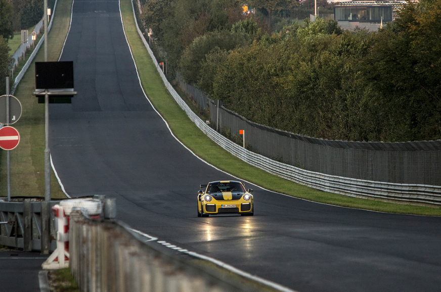 Porsche 911 GT2 RS sets new RWD Nürburgring record - Image 7