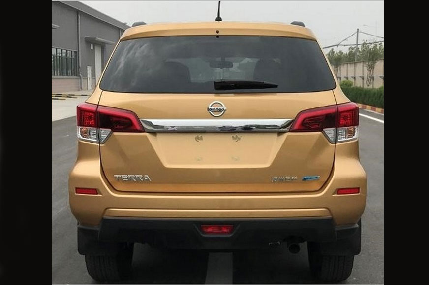New Fortuner-rivalling Nissan Terra spied undisguised - Image 2