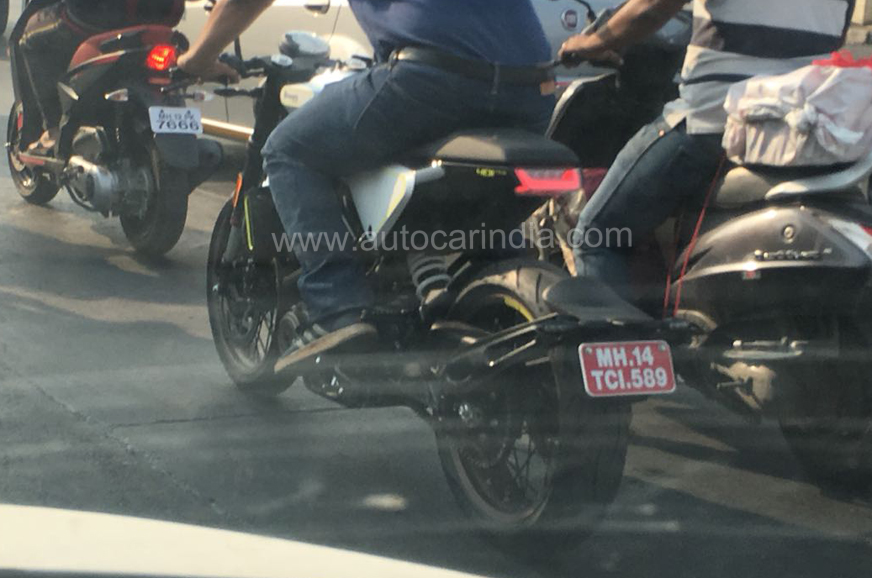 Husqvarna Svartpilen 401, Vitpilen 401 spotted in India - Image 3