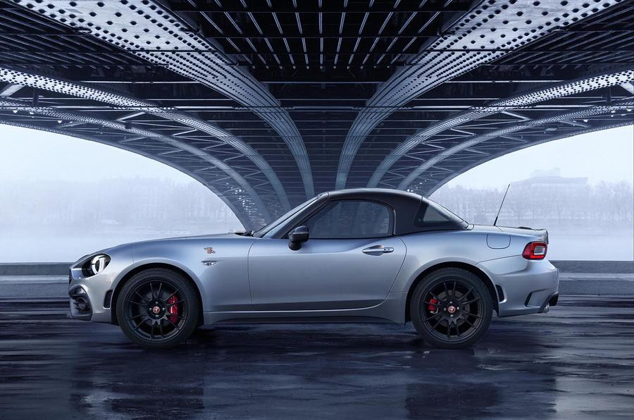 Fiat Abarth 124 GT revealed with removable carbon-fibre hard-top - Image 2