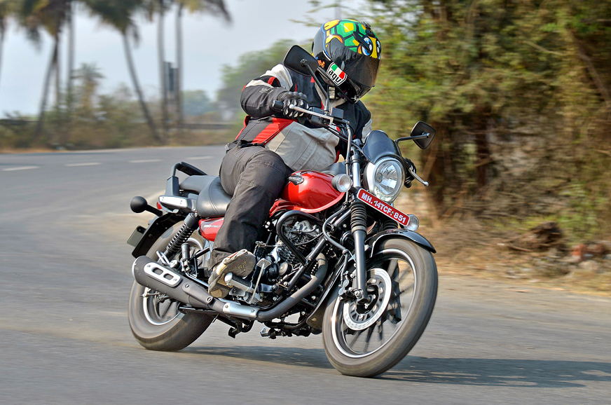 2018 Bajaj Avenger Street 180 review test ride specifications