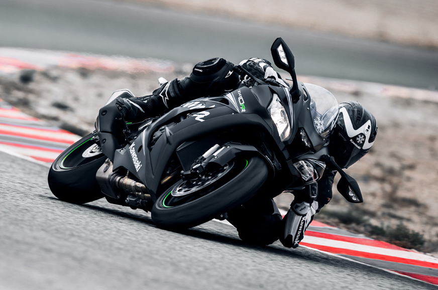 Rodin、noir et blanc Kawasaki Ninja ZX-10R, ZX-10RR now assembled in India
