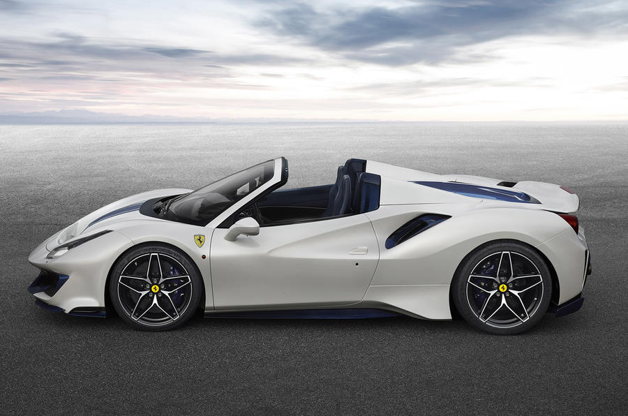 Ferrari 488 Pista Spider revealed at Pebble Beach - Image 2