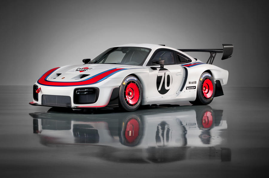 RACING LEGENDS     ポルシェ934/935 Special-edition Porsche 935 race car revealed - Introduction