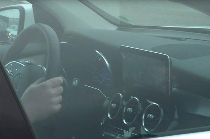 Mercedes-Benz GLC facelift spied testing - Image 3