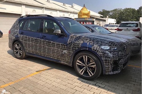 BMW X7 spied in India - Image 1