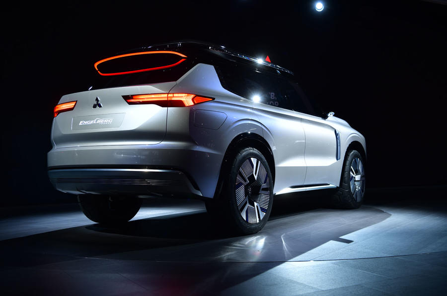 Electrified Mitsubishi Engelberg Tourer showcased at Geneva - Image 2