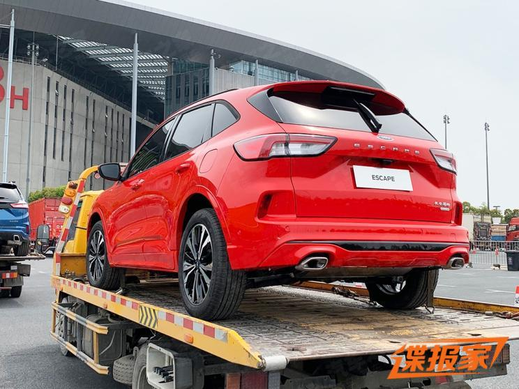 New Ford Escape SUV seen ahead of Shanghai debut - Image 2