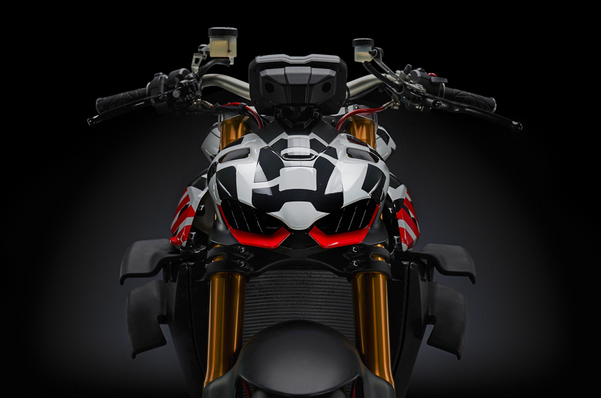 Ducati Streetfighter V4 prototype breaks cover - Image 2