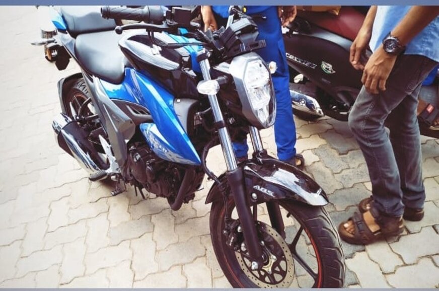 suzuki gixxer 155 old model