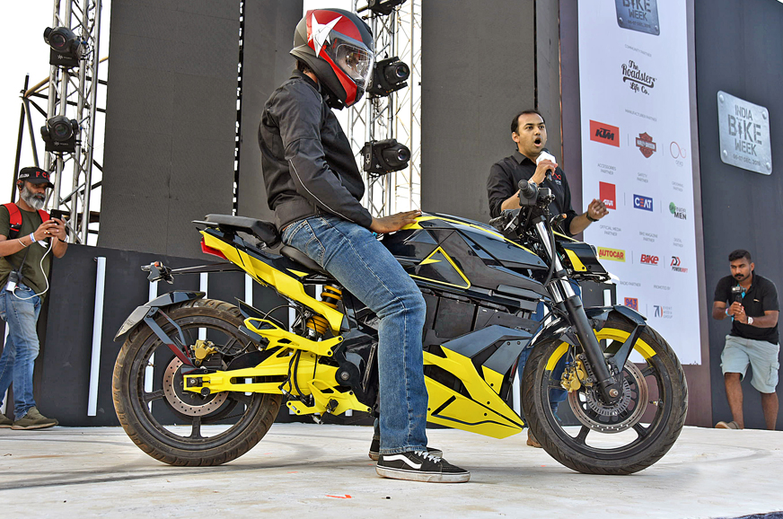 Orxa Mantis Electric Bike: 221 Km का रेंज, दुनिया की सबसे आगे बढ़ती इलेक्ट्रिक बाइक