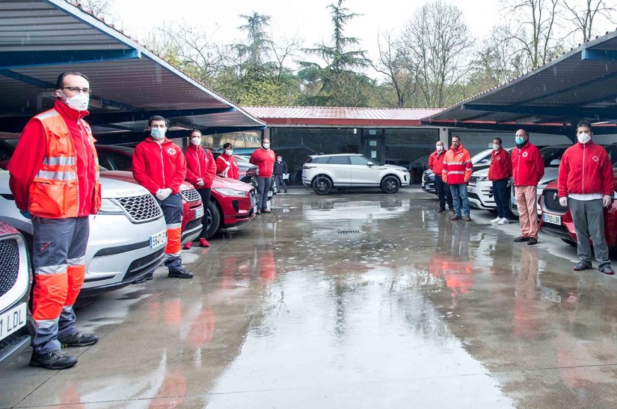 Over 50 Land Rover Defender SUVs deployed to aid in the fight against coronavirus - Image 4