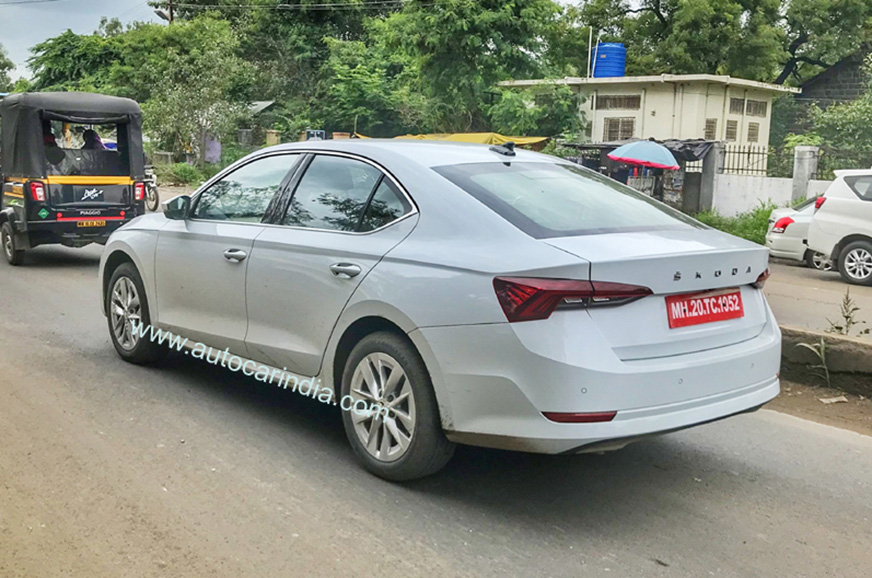 New Skoda Octavia spied totally undisguised in India ...
