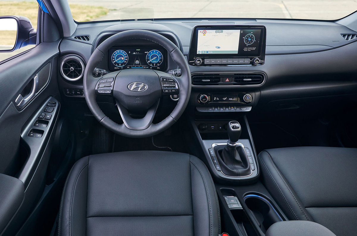 2021 Hyundai Kona facelift interior 