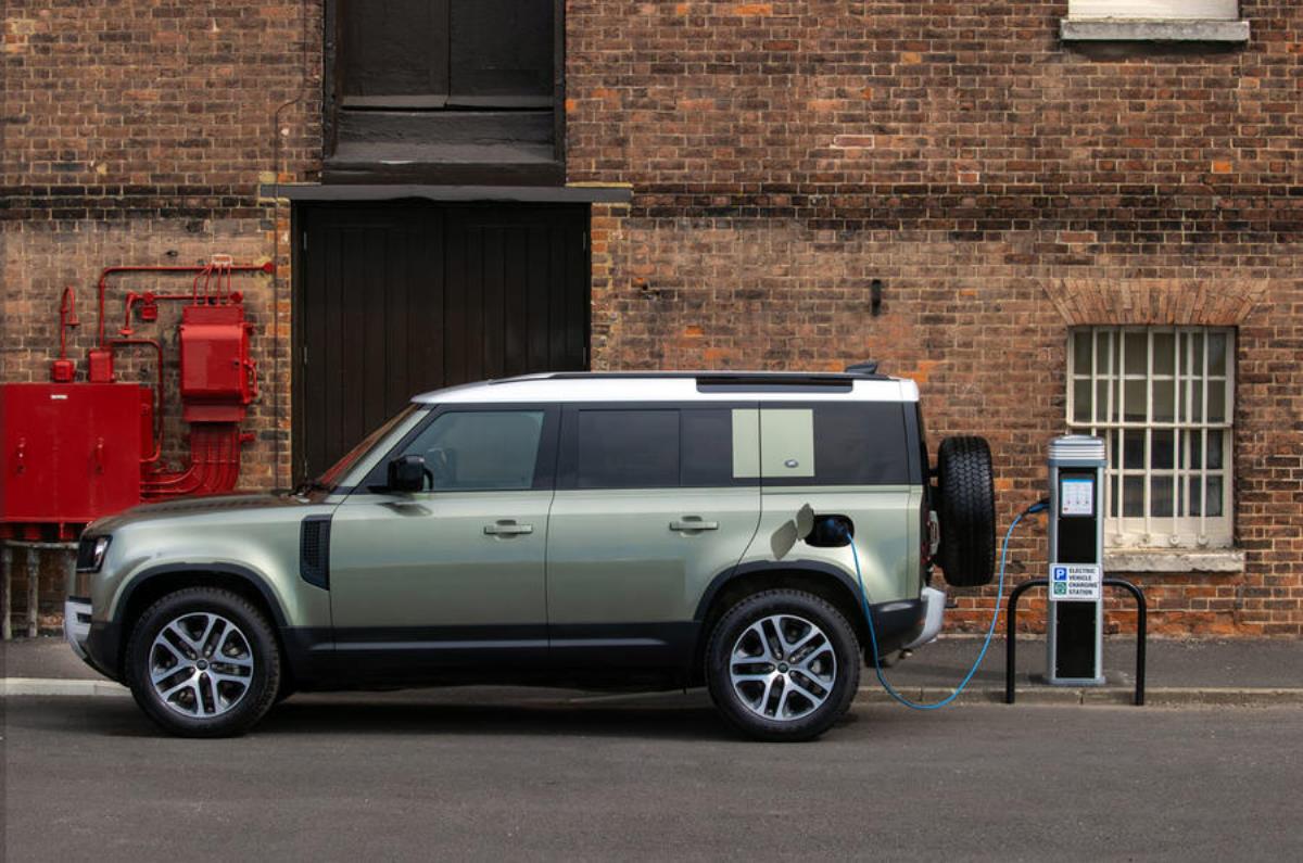 Land Rover Defender P400e plug-in hybrid variant revealed - Image 2