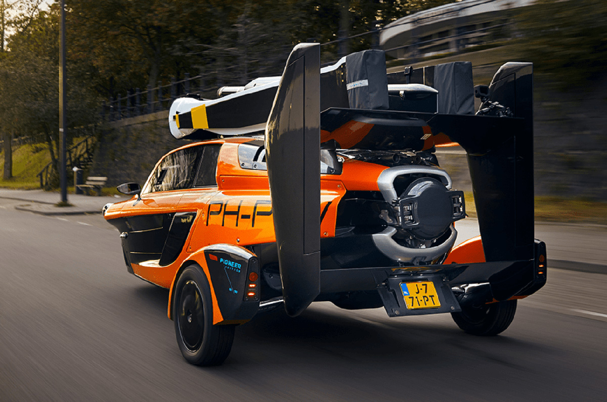 PAL-V Liberty flying car 