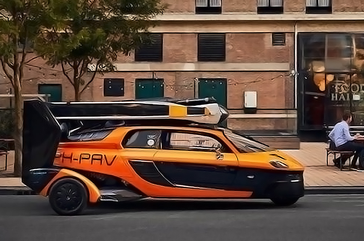 PAL-V Liberty flying car 