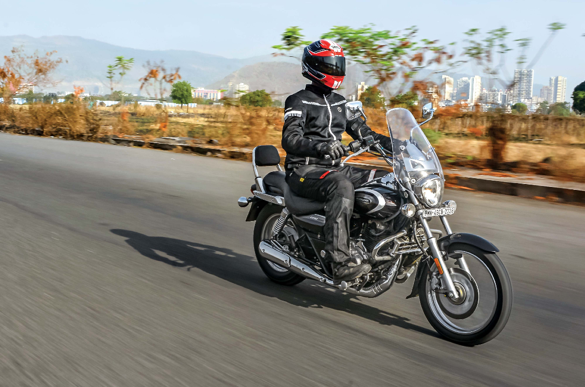 bajaj avenger cruise 220 review