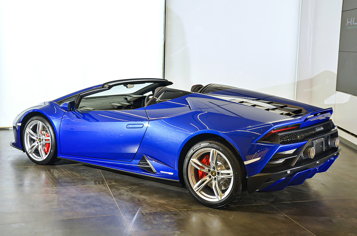 Lamborghini Huracan Evo RWD Spyder launched at Rs 3.54 crore - Image 2