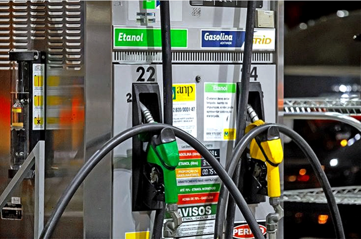 Ethanol Pumps To Be Arrange In 6 Months Transport Minister UNDERTHEHOOD 