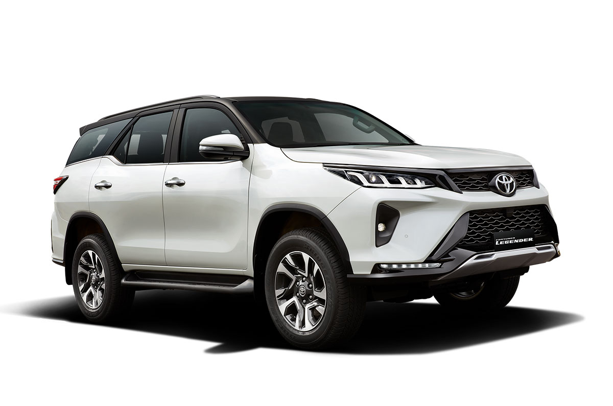 Toyota Fortuner Legender now gets fourwheel drive; priced at Rs 42.33