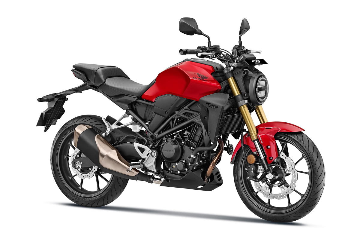 2022 Honda CB300R front quarter 