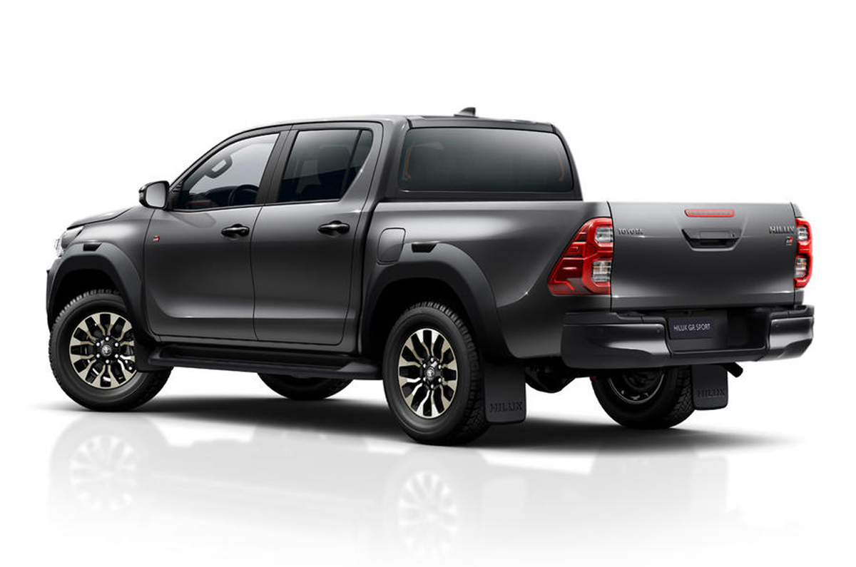 Toyota Hilux rear quarter 