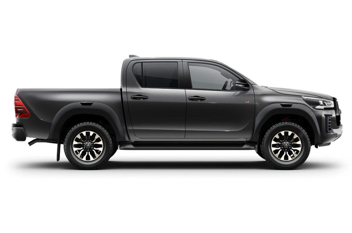 Toyota Hilux side profile