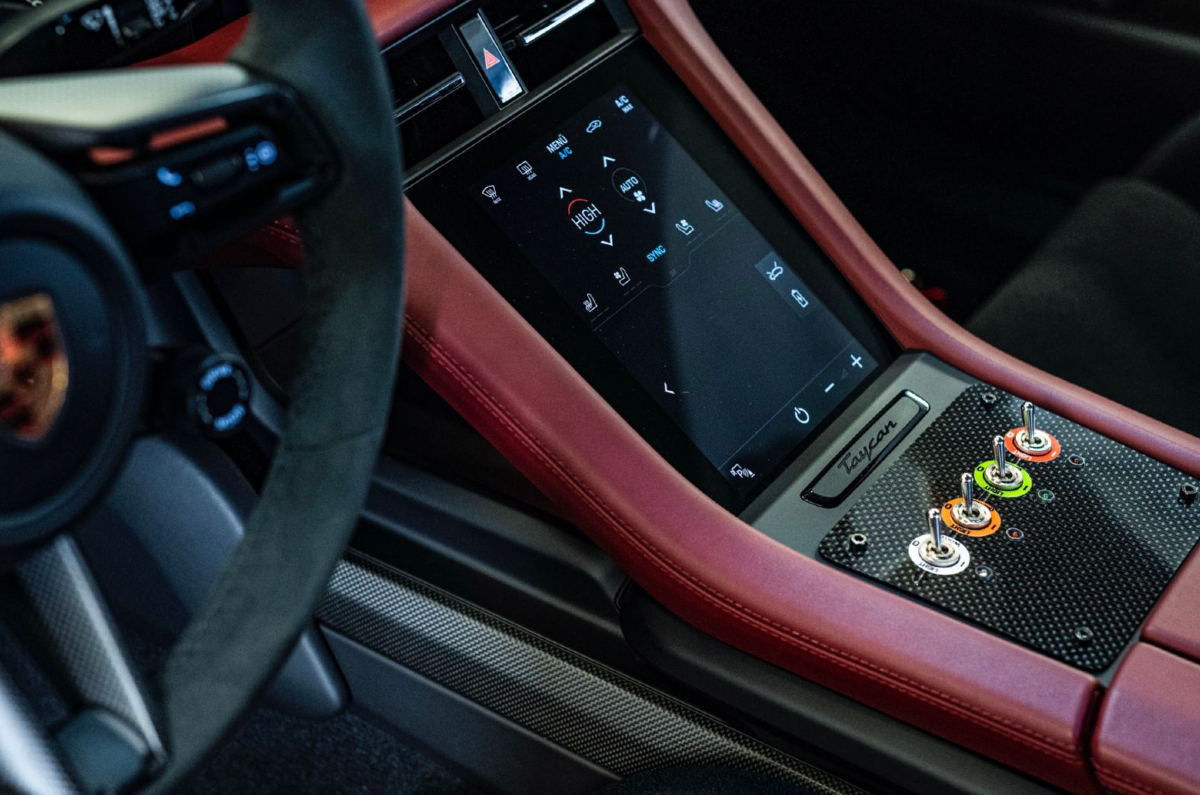 Porsche Taycan 2022 Formula E safety car interior