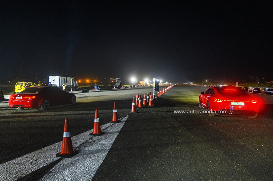 Mumbai's Juhu airport hosts night drag races