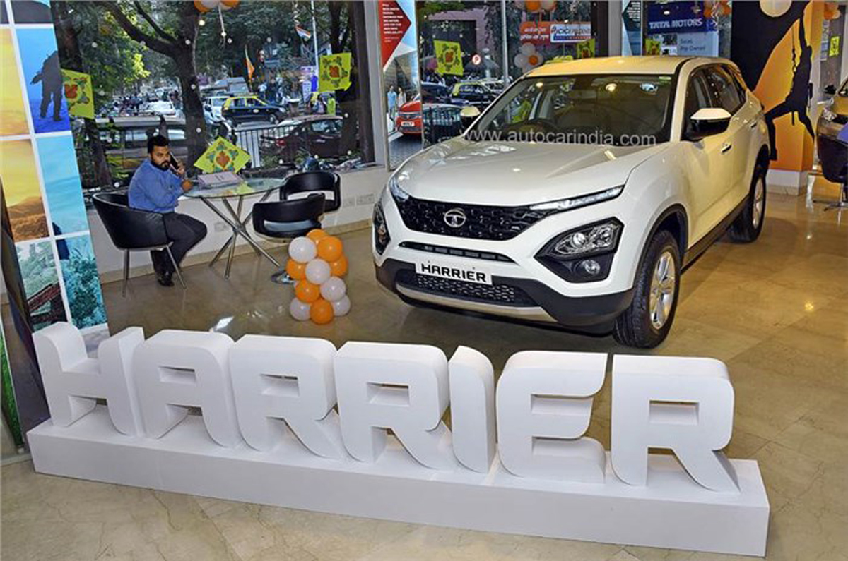 Tata Harrier front quarter