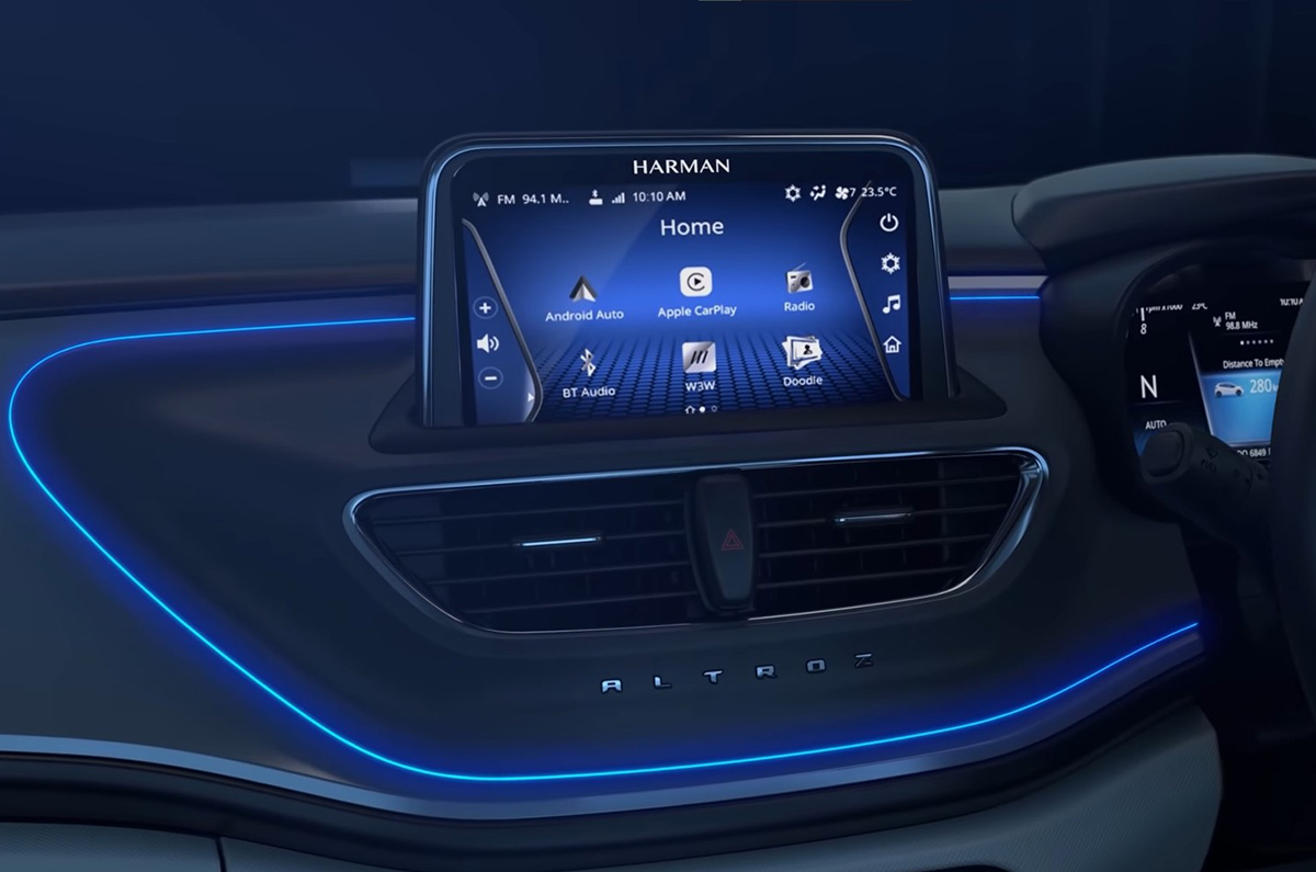 Tata Altroz DCA interior