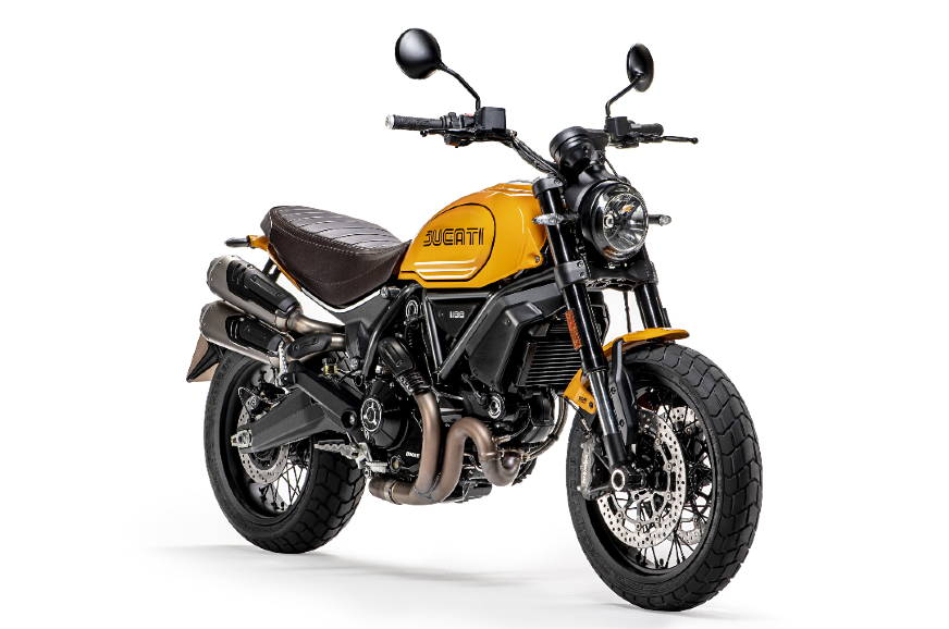 Front three-quarter of Ducati Scrambler 1100 Tribute Pro