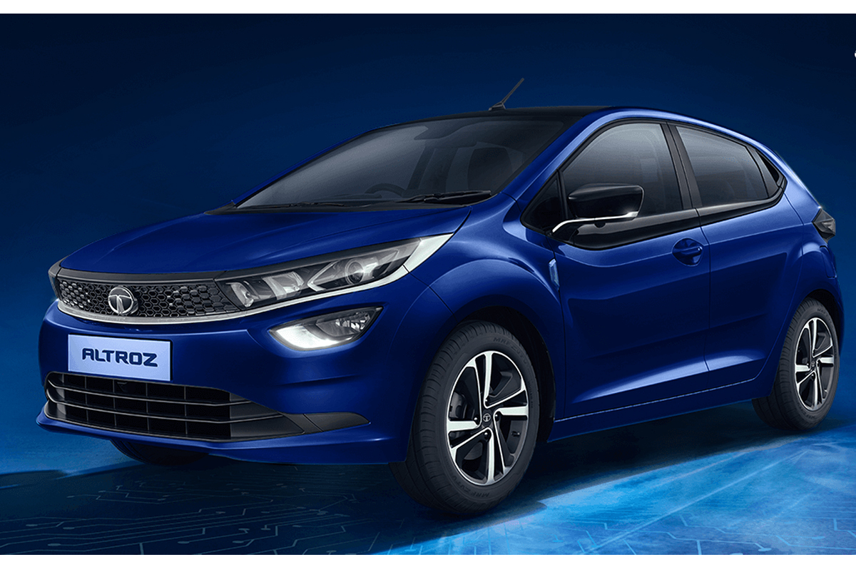 Tata Altroz front quarter 