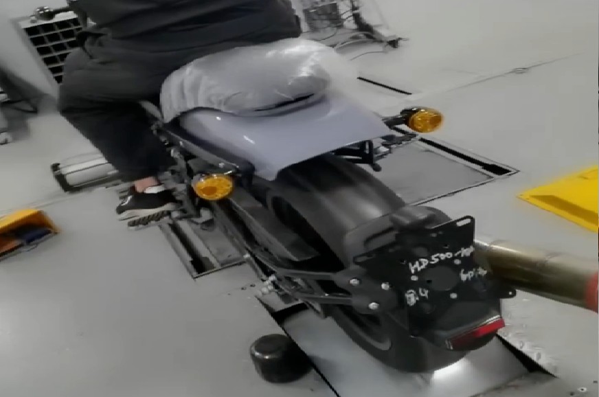 The rear fender is styled similar to a bobber motorcycle. 