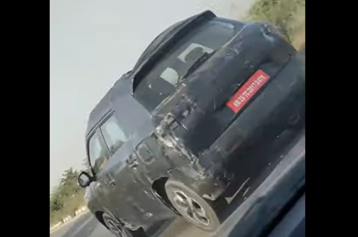 2022 Maruti Suzuki Brezza spied rear quarter