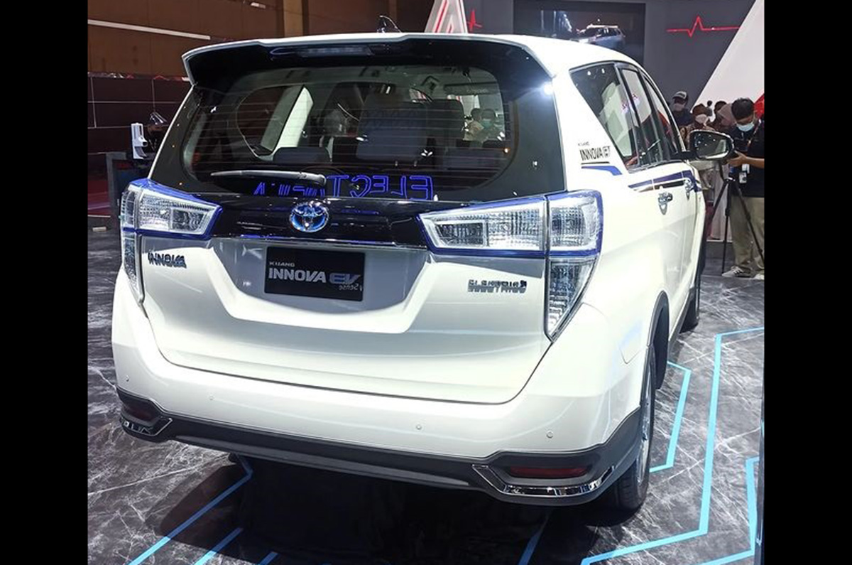 Toyota Innova EV back 