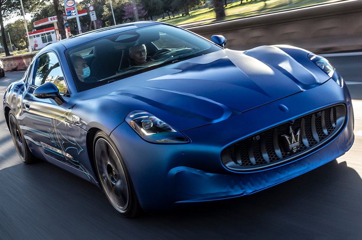 Maserati Granturismo Folgore front action