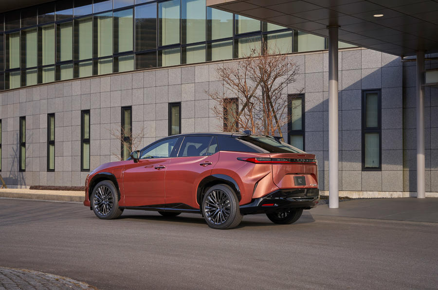 Lexus RZ rear static image