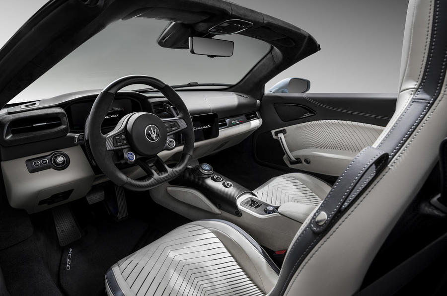 Maserati MC20 Spider interior