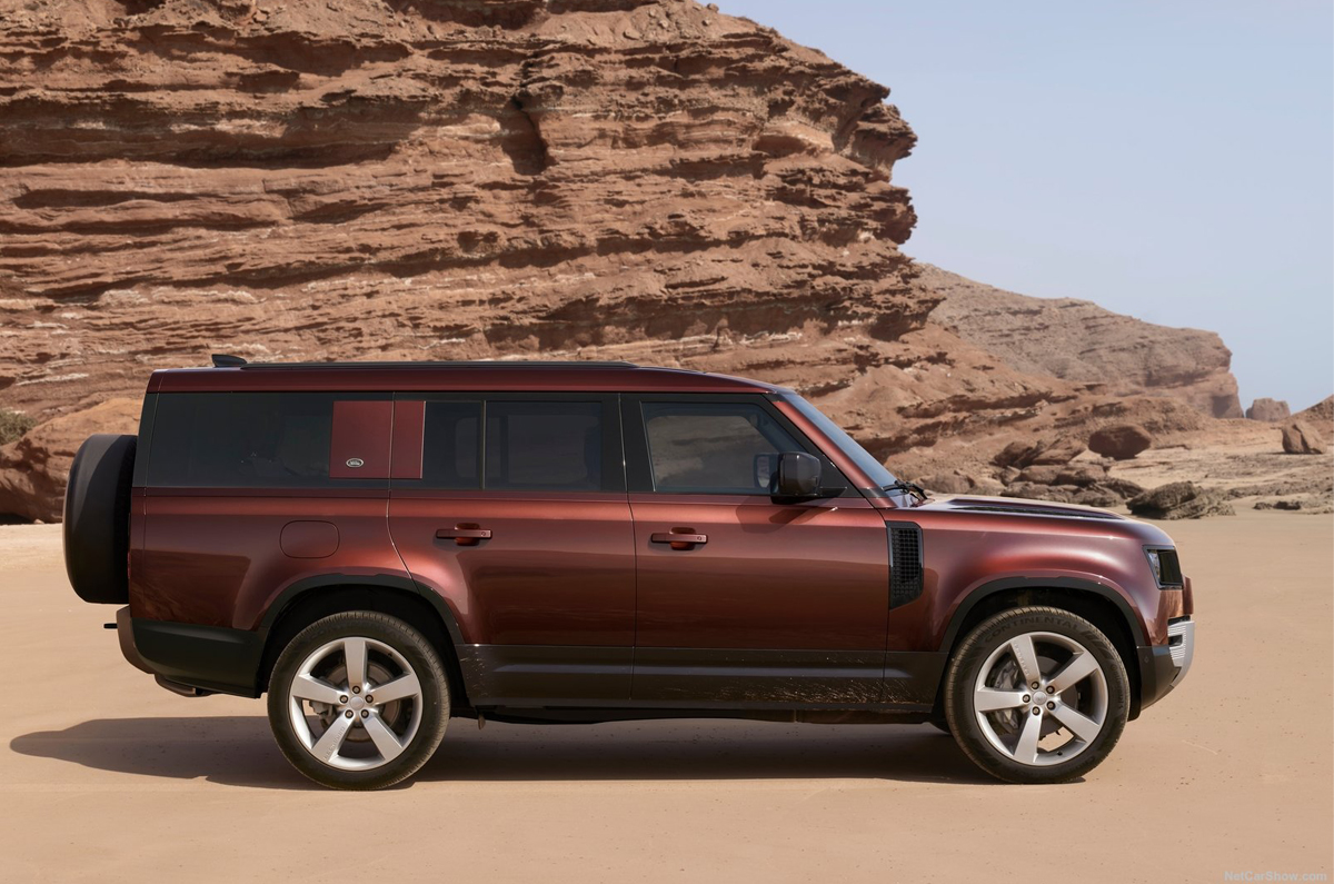 Land Rover Defender 130 side profile