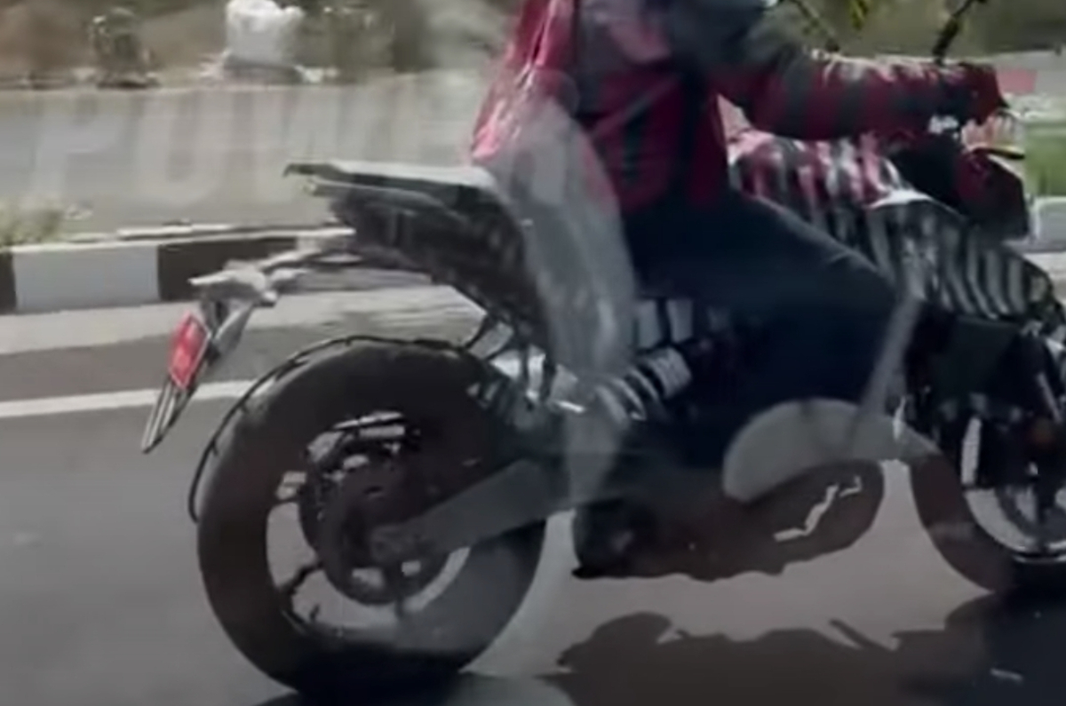 One of the most prominent features is the new offset monoshock.