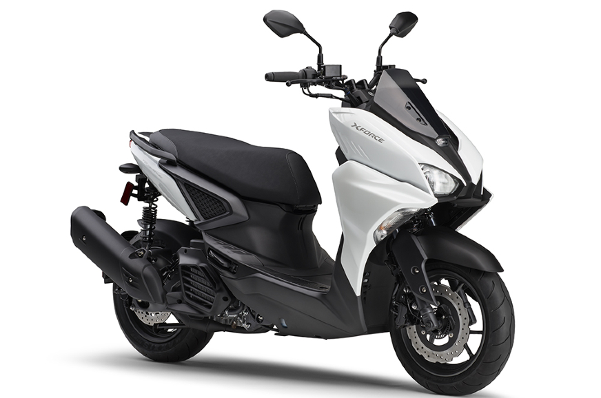 Yamaha X Force 155 front three-quarter image