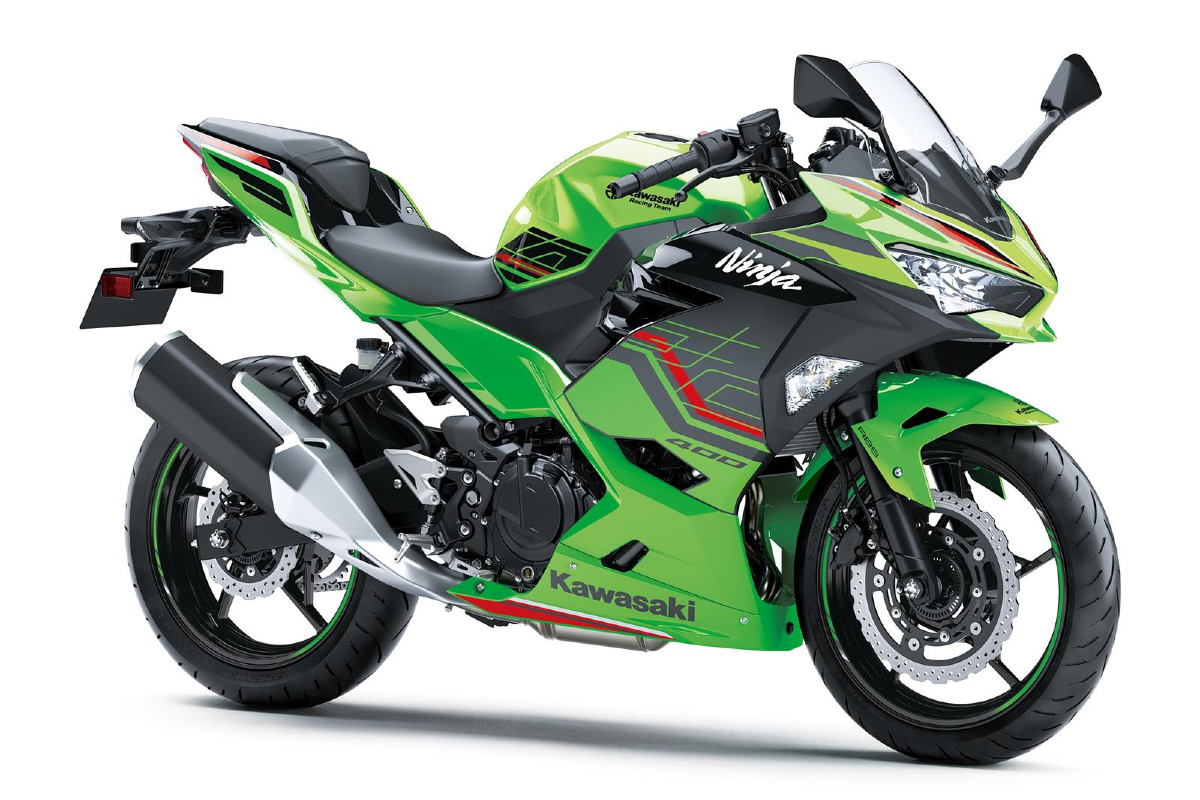Front three-quarter shot of the Kawasaki Ninja 400.