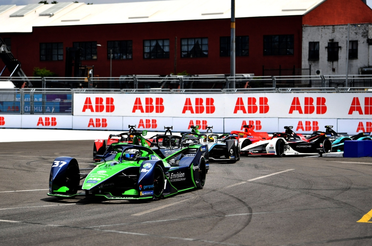 Nick Cassidy wins 2022 New York E-Prix