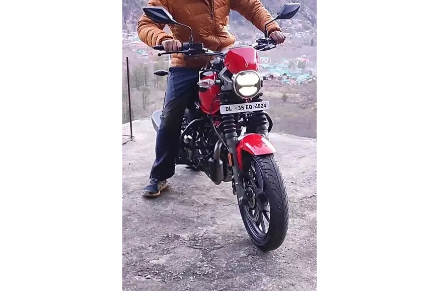 Xpulse 200T front spy static shot.