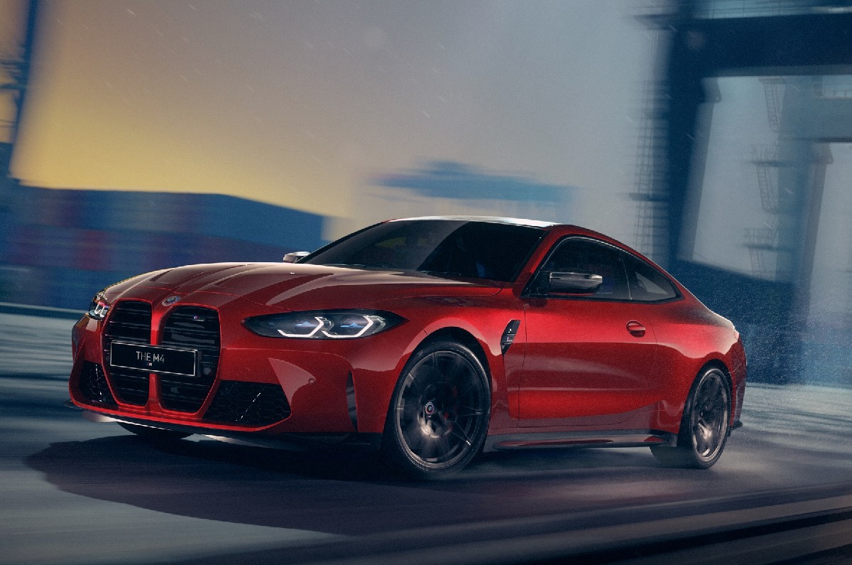 BMW M4 Competition 50 Jahre M Edition front quarter