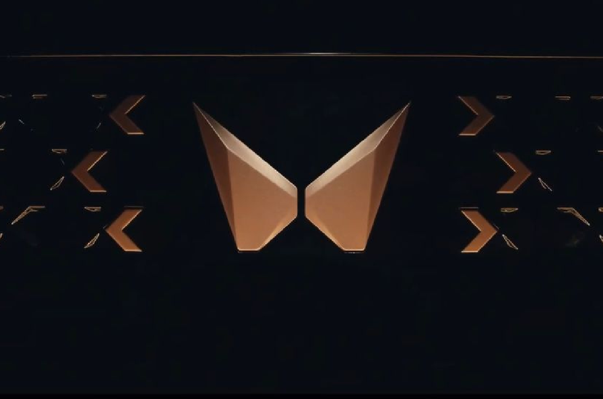 Mahindra XUV400 Mahindra logo
