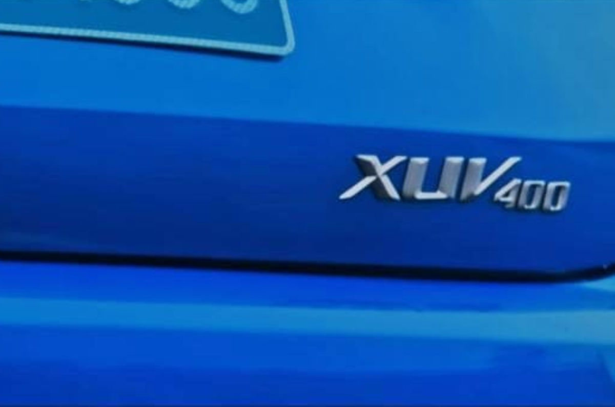 Mahindra XUV400 badge